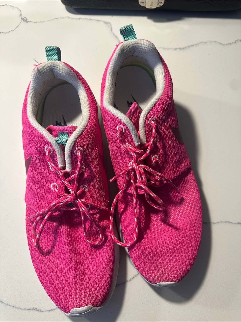 Nike Womans Hot Pink Lightweight Sneakers with Teal Pull Tabs